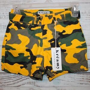 Kreamy inspired by function and utility camo shorts Mustard Size M NWT